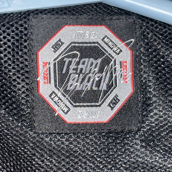 OFFICIAL (Mangwa) MERCH, zip up windbreaker from manga “JINX”. Zip up pockets - Picture 3 of 7